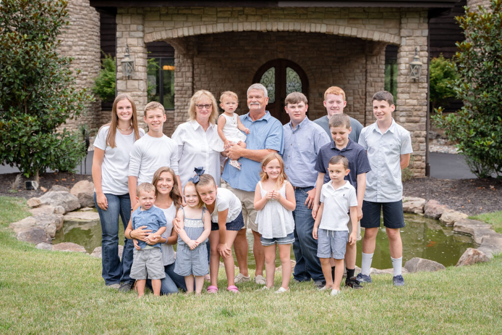 family portrait by Lake of the Ozarks photographer The Bennetts