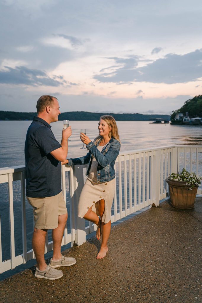 best place to propose at the Lake of the Ozarks margaritaville sunset point